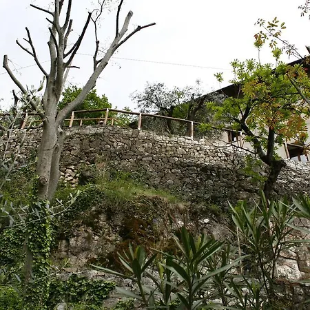 阿罗斯皮索住宿加早餐旅馆 Valstagna